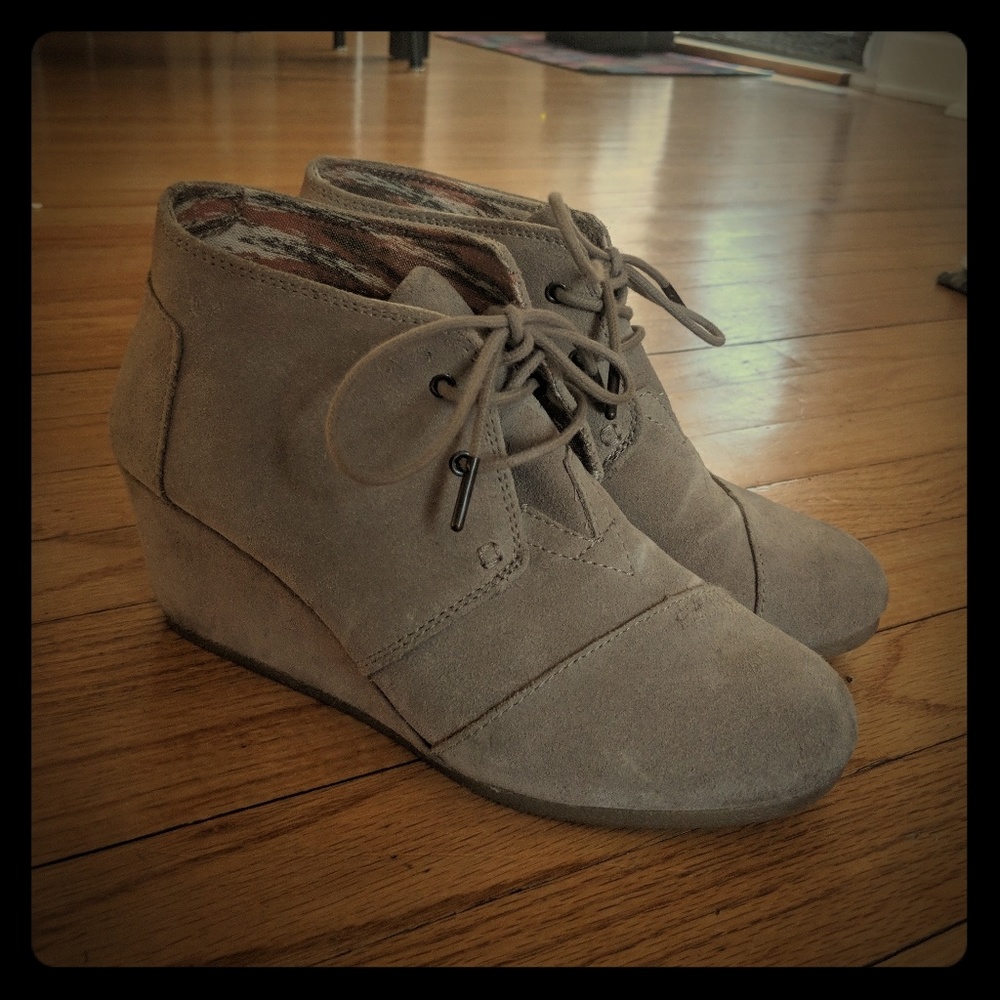 Toms Desert Wedge Booties